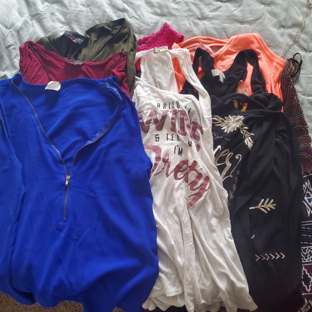 13 Total Lightweight Blouse